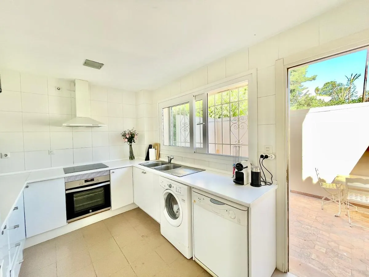 Villa Los Lirios Puerto Banus - Eaw Homes Marbella